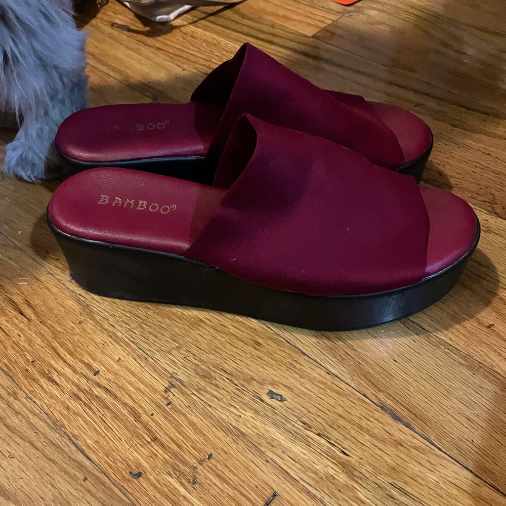 Y2K Vintage style platform sandals